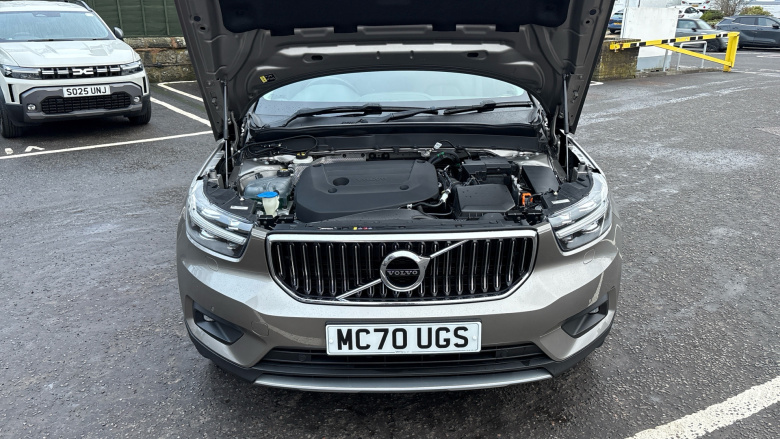 Volvo Xc40 2.0 B4P Inscription Pro 5dr Auto Petrol Estate